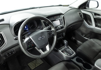 Подержанный автомобиль Hyundai Creta 2021 года (11 фото)