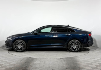 Подержанный автомобиль Kia K5 2021 года (8 фото)
