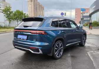 Подержанный автомобиль Geely Monjaro 2024 года (4 фото)