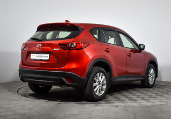 Подержанный автомобиль Mazda CX-5 2015 года (5 фото)