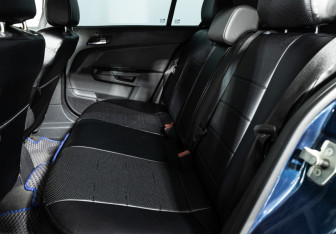 Подержанный автомобиль Opel Astra Hatchback 2007 года (10 фото)