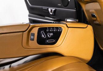 Подержанный автомобиль Jaguar XJ 2016 года (137 фото)