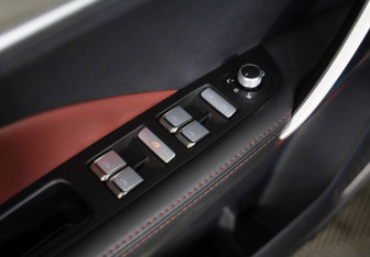 Подержанный автомобиль Geely Coolray 2021 года (21 фото)