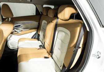 Подержанный автомобиль Jetour X70 Plus 2024 года (10 фото)