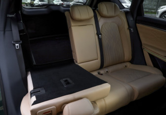 Подержанный автомобиль Voyah Free 2025 года (35 фото)