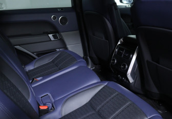 Подержанный автомобиль Land Rover Range Rover Sport 2020 года (11 фото)