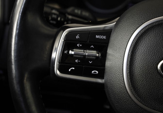 Подержанный автомобиль Kia Sorento 2021 года (14 фото)