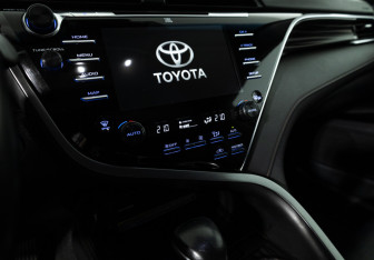 Подержанный автомобиль Toyota Camry Sedan 2020 года (18 фото)