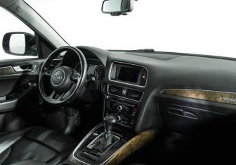 Подержанный автомобиль Audi Q5 2013 года (9 фото)