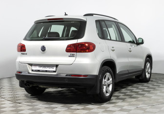 Подержанный автомобиль Volkswagen Tiguan 2012 года (5 фото)