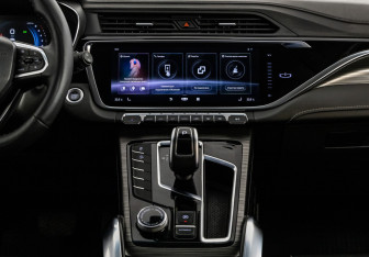 Подержанный автомобиль Geely Atlas Pro 2022 года (13 фото)