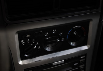 Подержанный автомобиль Daewoo Nexia Sedan 2013 года (13 фото)