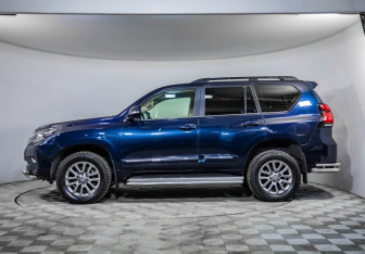 Подержанный автомобиль Toyota Land Cruiser Prado 2018 года (8 фото)