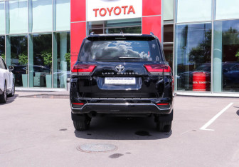 Новый Toyota Land Cruiser Suv 2026 (3 фото)