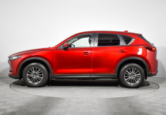 Подержанный автомобиль Mazda CX-5 2017 года (8 фото)