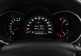 Подержанный автомобиль Kia Sorento 2014 года (18 фото)