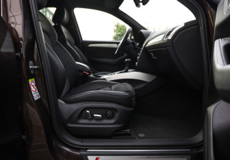 Подержанный автомобиль Audi Q5 2015 года (23 фото)