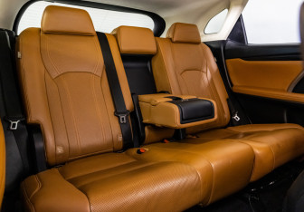 Подержанный автомобиль Lexus RX 2019 года (29 фото)