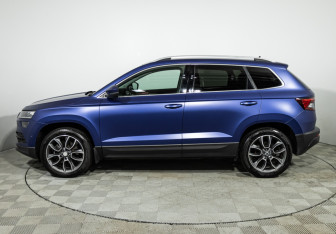 Подержанный автомобиль Skoda Karoq 2021 года (8 фото)