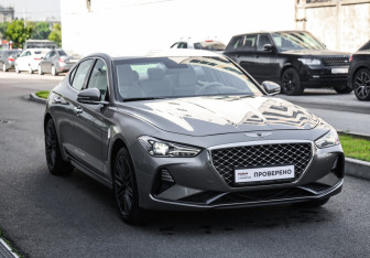 Подержанный автомобиль Genesis G70 2020 года (5 фото)