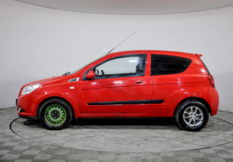 Подержанный автомобиль Chevrolet Aveo Hatchback 2008 года (8 фото)