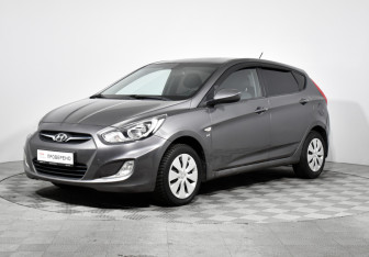 Подержанный автомобиль Hyundai Solaris Hatchback 2011 года (1 фото)