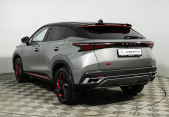 Подержанный автомобиль Omoda C5 2022 года (7 фото)