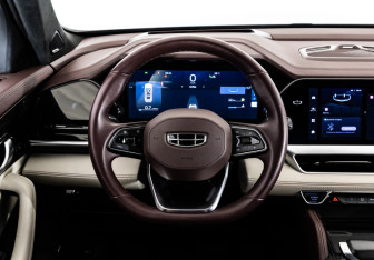 Подержанный автомобиль Geely Monjaro 2023 года (14 фото)