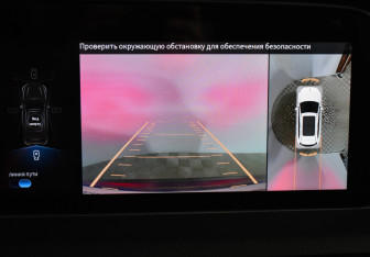 Подержанный автомобиль Hongqi HS5 2024 года (15 фото)