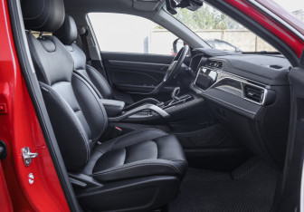 Подержанный автомобиль Geely Atlas Pro 2022 года (24 фото)