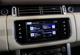 Подержанный автомобиль Land Rover Range Rover 2016 года (18 фото)