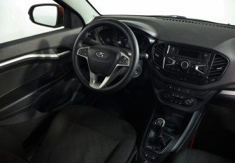 Подержанный автомобиль LADA (ВАЗ) Vesta Wagon 2018 года (8 фото)