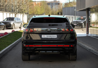 Подержанный автомобиль Volkswagen Teramont 2024 года (8 фото)
