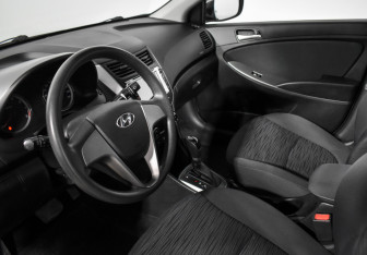 Подержанный автомобиль Hyundai Solaris Sedan 2016 года (9 фото)