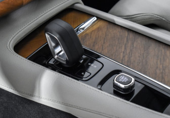Подержанный автомобиль Volvo XC90 2021 года (12 фото)