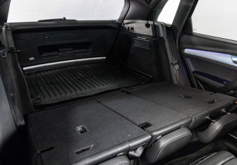 Подержанный автомобиль Audi Q5 2018 года (29 фото)