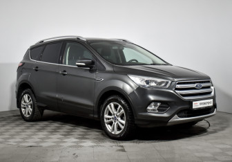 Подержанный автомобиль Ford Kuga 2018 года (3 фото)