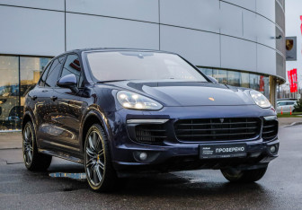 Подержанный автомобиль Porsche Cayenne 2016 года (5 фото)