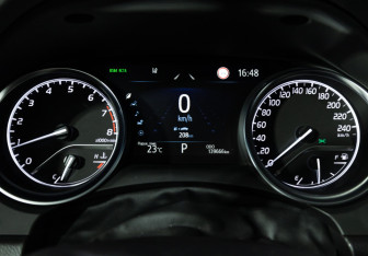 Подержанный автомобиль Toyota Camry Sedan 2021 года (12 фото)