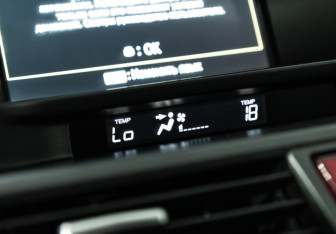 Подержанный автомобиль Honda Crosstour 2014 года (18 фото)