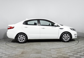 Подержанный автомобиль Kia Rio Sedan 2013 года (4 фото)