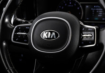 Подержанный автомобиль Kia Sorento 2021 года (14 фото)