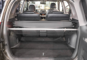 Подержанный автомобиль Toyota RAV4 2010 года (28 фото)