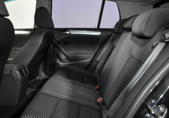 Подержанный автомобиль Volkswagen Golf Wagon 2009 года (12 фото)