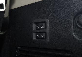 Подержанный автомобиль Infiniti QX80 2017 года (22 фото)