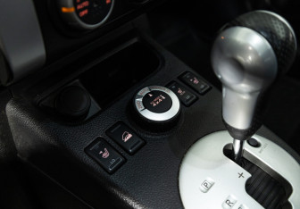 Подержанный автомобиль Nissan X-Trail 2011 года (17 фото)