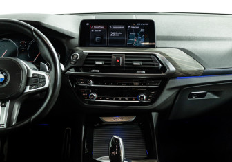 Подержанный автомобиль BMW X3 2018 года (15 фото)