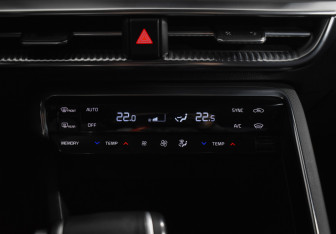 Подержанный автомобиль Kia K5 2022 года (16 фото)