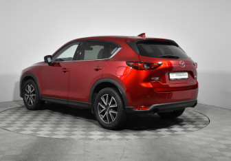 Подержанный автомобиль Mazda CX-5 2017 года (7 фото)