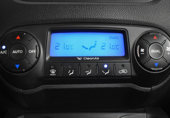 Подержанный автомобиль Hyundai ix35 2010 года (18 фото)